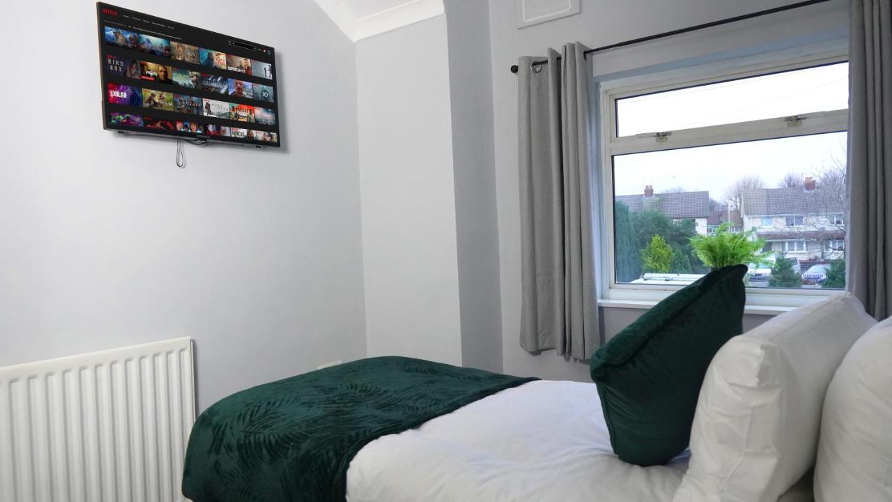 Portobello House - Four Bedroom House Perfect For Contractors - Sleeps 6 - Free Parking Wolverhampton Exteriér fotografie