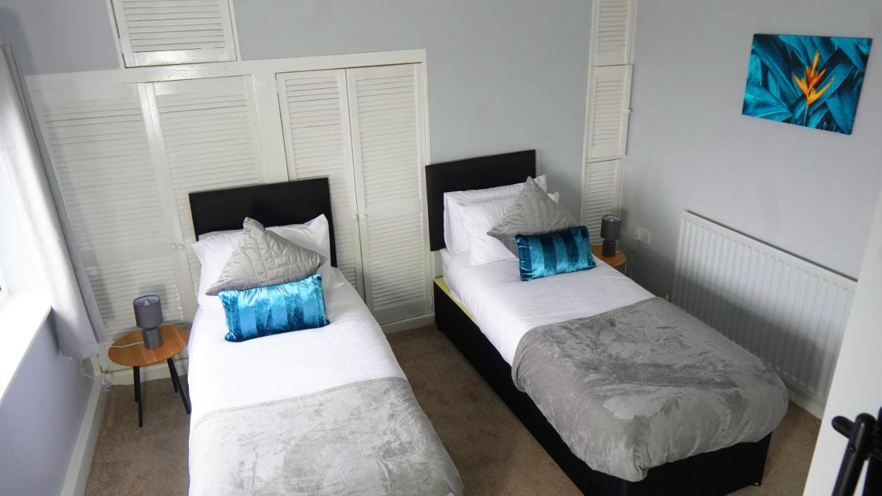 Portobello House - Four Bedroom House Perfect For Contractors - Sleeps 6 - Free Parking Wolverhampton Exteriér fotografie