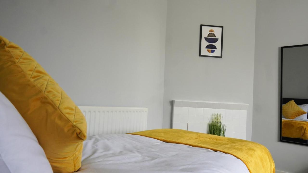 Portobello House - Four Bedroom House Perfect For Contractors - Sleeps 6 - Free Parking Wolverhampton Exteriér fotografie